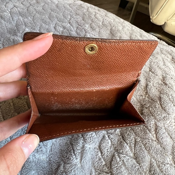 Louis Vuitton Monogram Card Holder - Picture 5 of 16